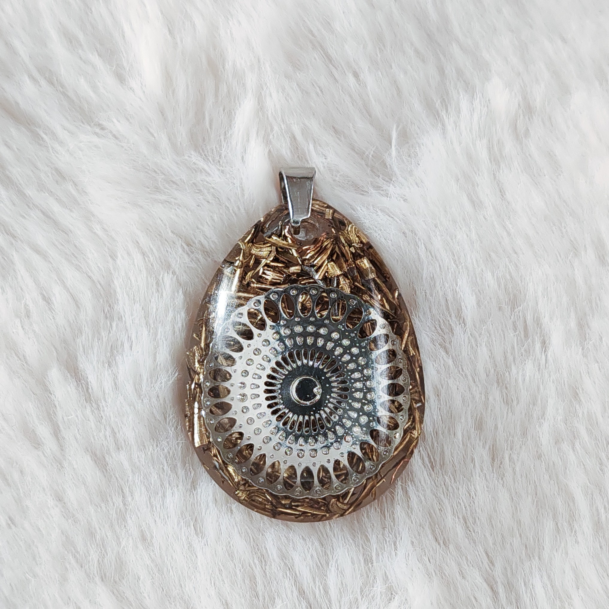Pendentif orgone Gardienne
